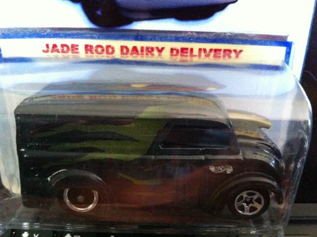 Jade Rod Dairy Delivery - Bear’s Custom Cars toy car collectible - Main Image 2