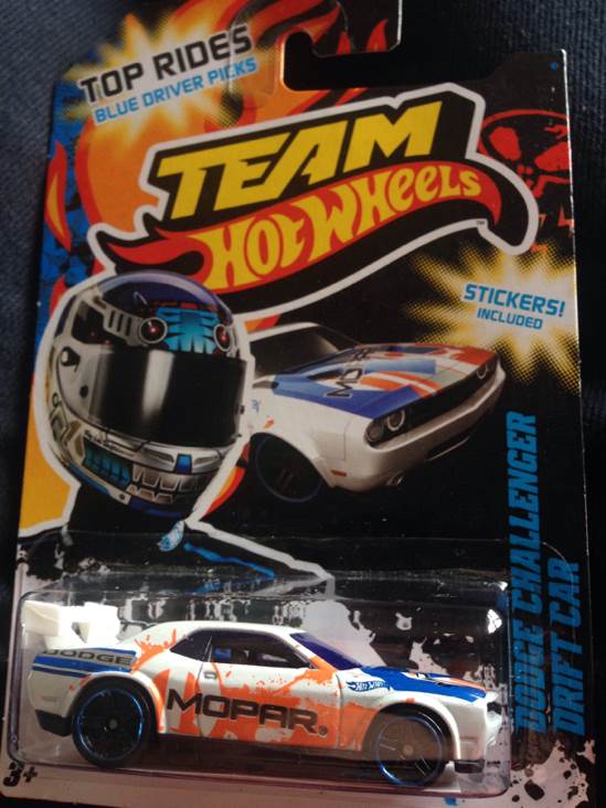 Dodge Challenger Drift Car (G) - HW CODE CARS 12 toy car collectible - Main Image 2