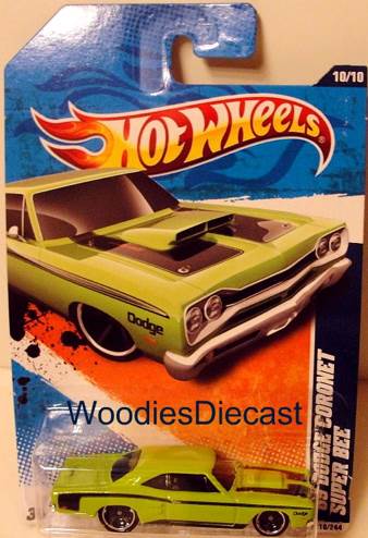 ’69 Dodge Coronet Super Bee - Muscle Mania ’11 toy car collectible - Main Image 1
