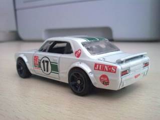 Nissan Skyline H/T 2000GT-X - 2011 - HW Premiere toy car collectible - Main Image 2