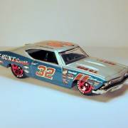 Chevelle SS 396 - Treasure Hunt toy car collectible - Main Image 2