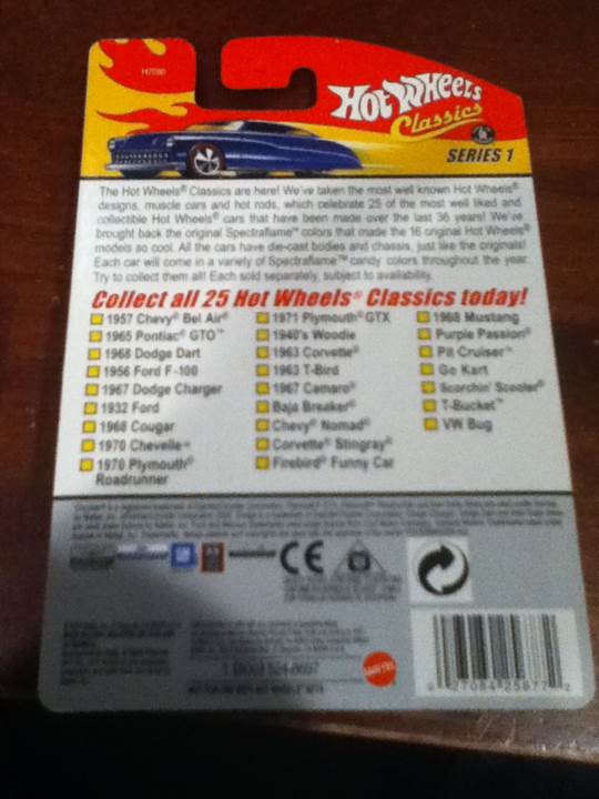 VW Bug - Hot Wheels Classics Series 1 toy car collectible - Main Image 2