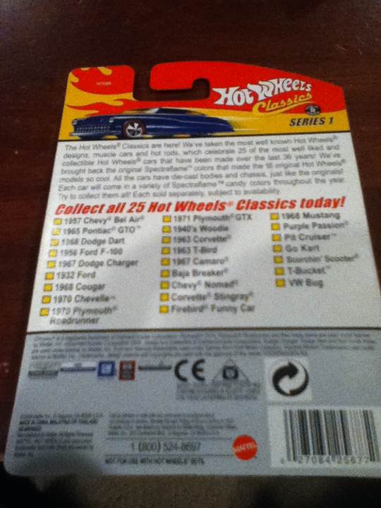 VW Bug - Hot Wheels Classics Series 1 toy car collectible - Main Image 2