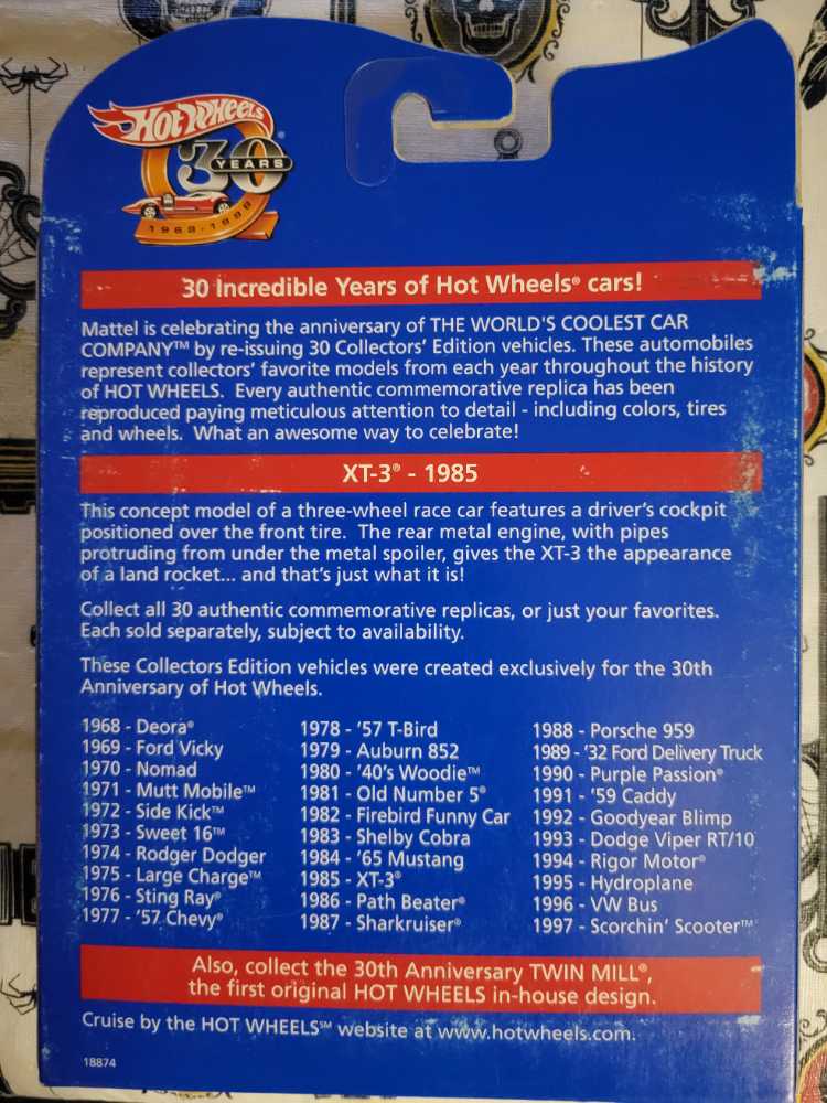 XT-3 - 30th Anniversary toy car collectible - Main Image 3