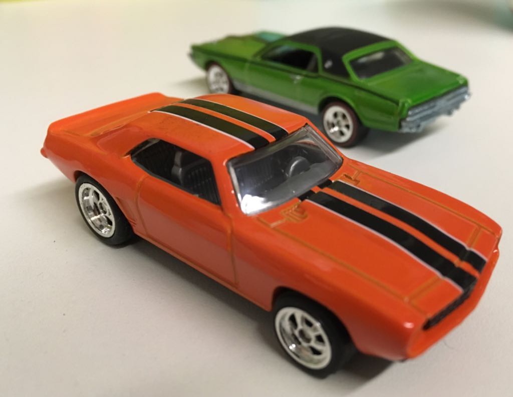 ’69 Camaro - 2014 HW Workshop toy car collectible - Main Image 2