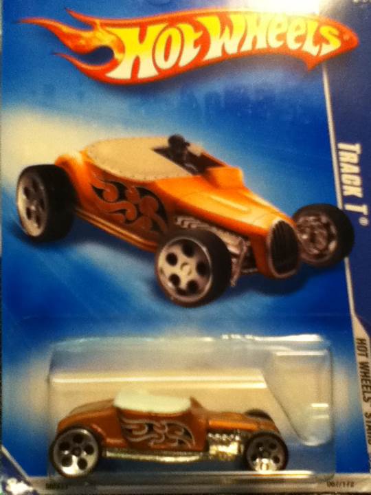 Track T - HOT WHEELS STARS toy car collectible - Main Image 1