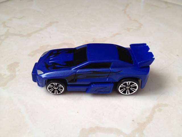 Crashers M5732  toy car collectible - Main Image 1