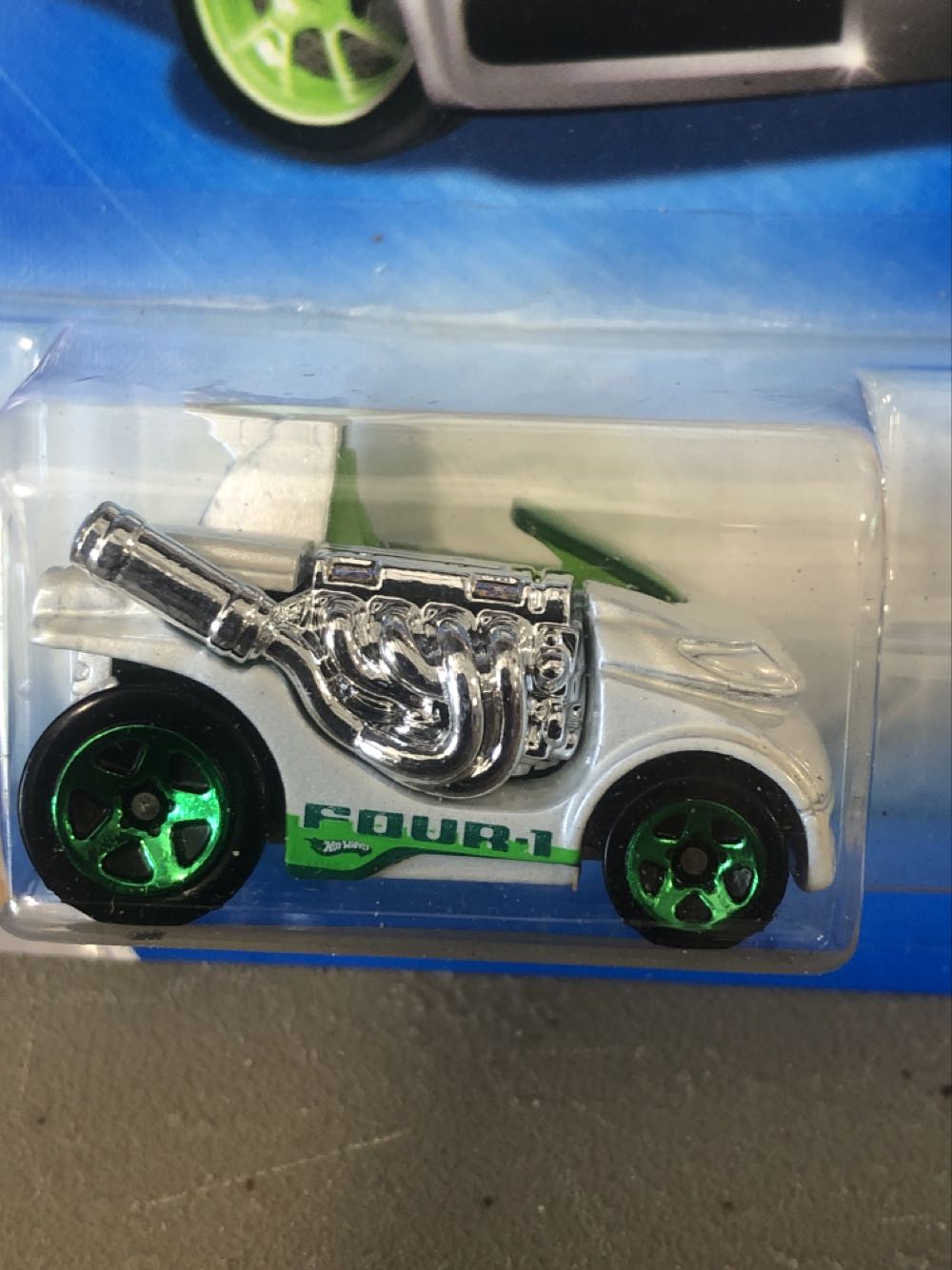 Four-1 - ’09 HW Premiere toy car collectible - Main Image 2