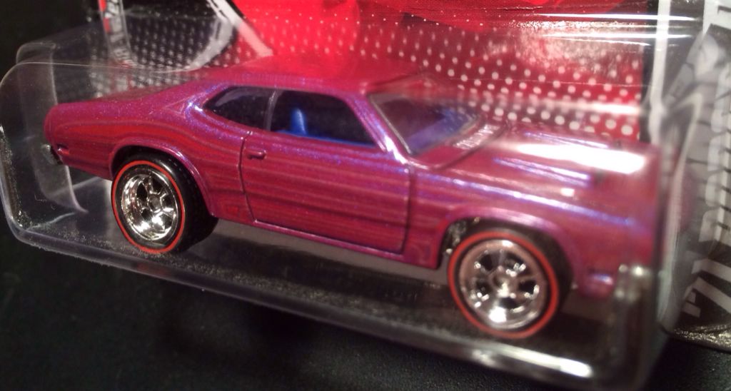 1971 Dodge Demon - Hot Wheels Garage: Mopar toy car collectible - Main Image 2