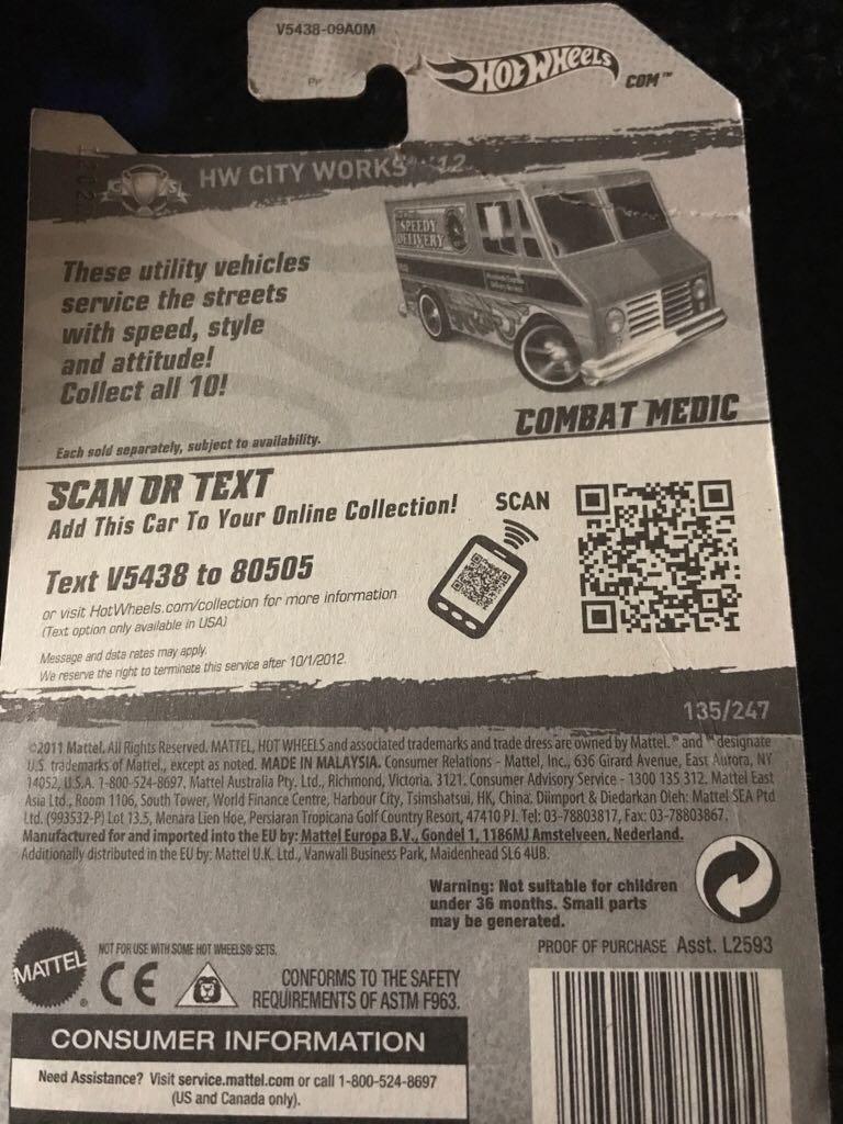 Combat Medic - HW CITY WORkS ‘12 toy car collectible - Main Image 2