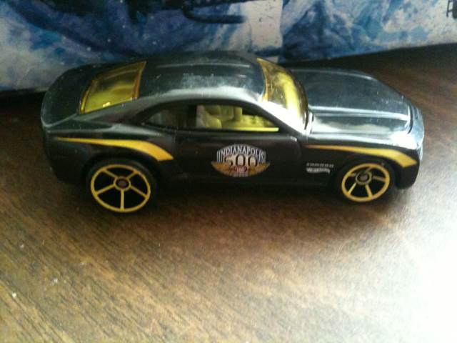 Camaro Concept - Indianapolis 500 100th Anniversary 5-Pack toy car collectible - Main Image 2