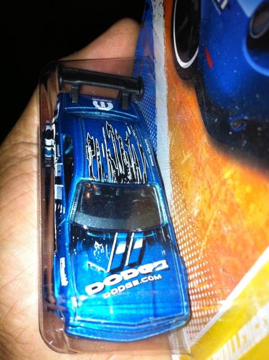 Dodge ‘11 Challenger Drift Car - 2011 New Models toy car collectible - Main Image 2