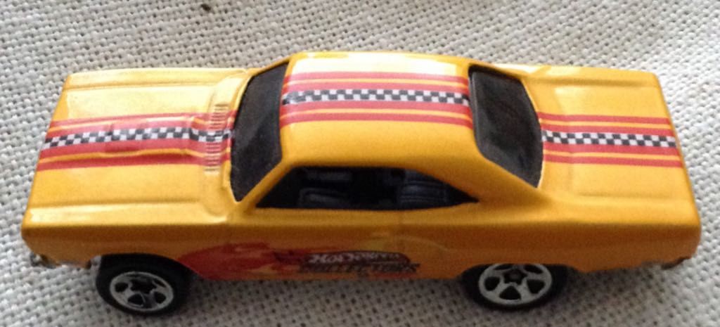 ’70 Plymouth Road Runner - Wastelanders toy car collectible - Main Image 2
