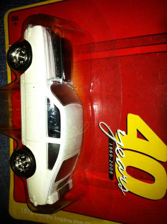 JL 40yrs. 72 Vega Pro Stock - 40 Years 1969-2009 toy car collectible - Main Image 2