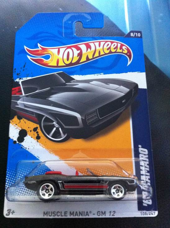 ’69 Camaro - Muscle Mania - GM 12 toy car collectible - Main Image 1