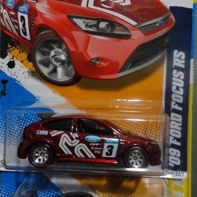‘09 Ford Focus RS - 2012 HW All Stars toy car collectible - Main Image 2
