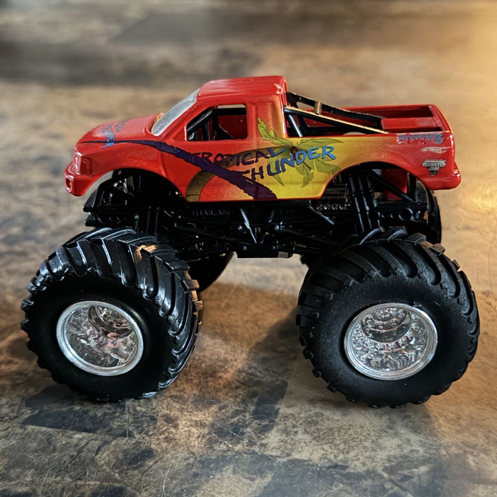 Tropical Thunder  toy car collectible - Main Image 2