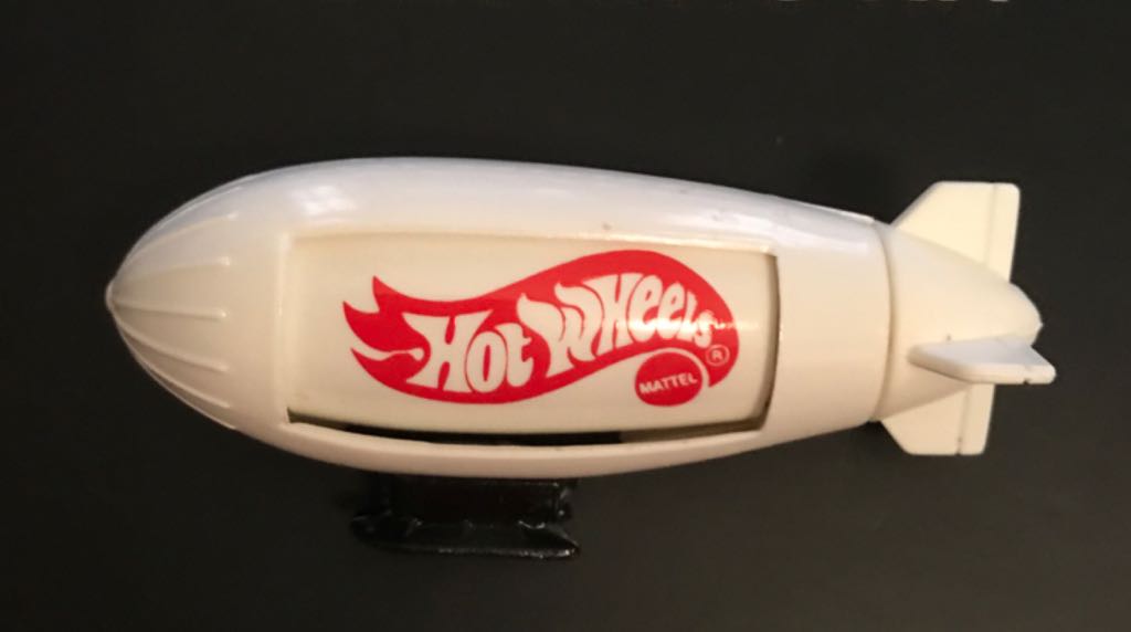 Flying Aces Blimp - 1995 Photo Finish Series toy car collectible - Main Image 2