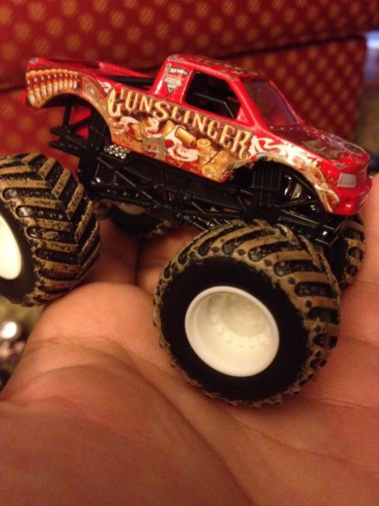 Gunslinger - Monster Jam toy car collectible - Main Image 1