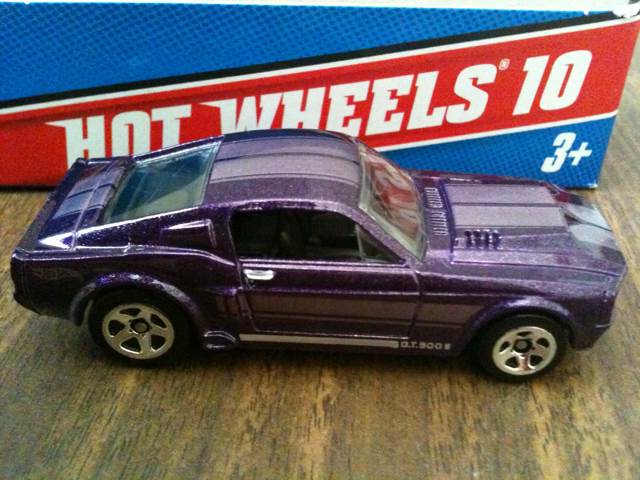 Shelby Gt 500 - Hot Wheels 10 Pack Exclusive toy car collectible - Main Image 2