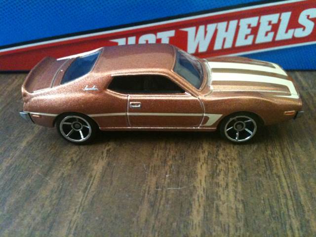 Chrysler  toy car collectible - Main Image 2