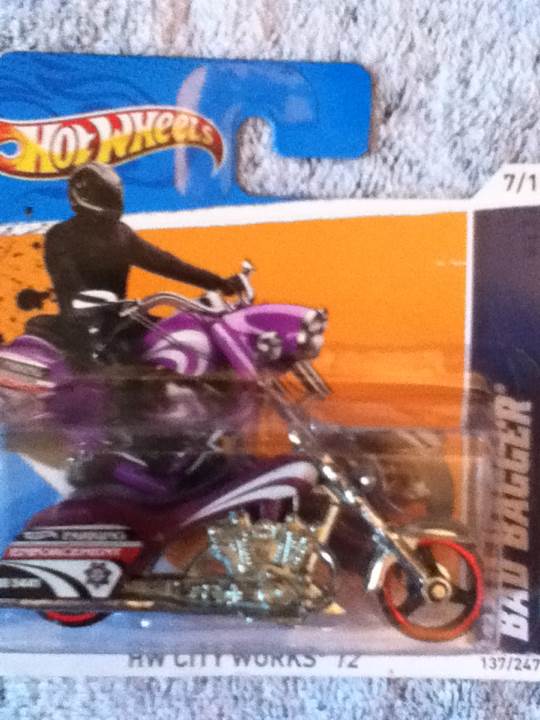 Bad Bagger - HW City Works 12 toy car collectible - Main Image 1
