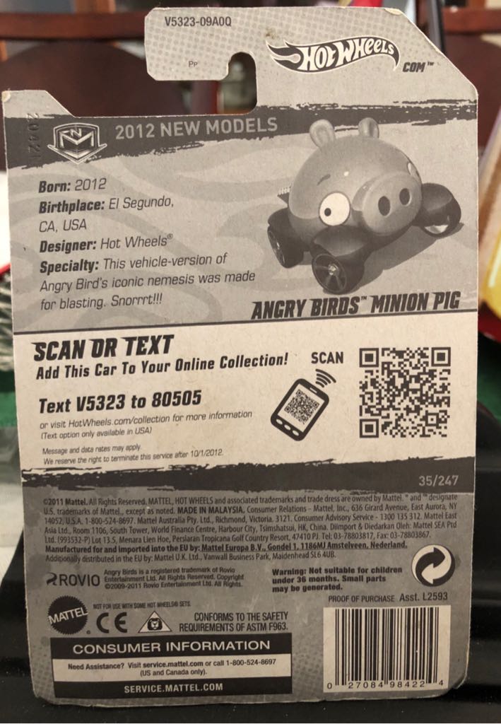 Angry Birds Minion Pig - 2012 New Models toy car collectible - Main Image 2