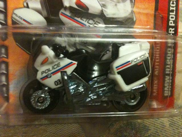 BMW R 1200 RT-R Police - MBX Heroic Rescue toy car collectible - Main Image 2