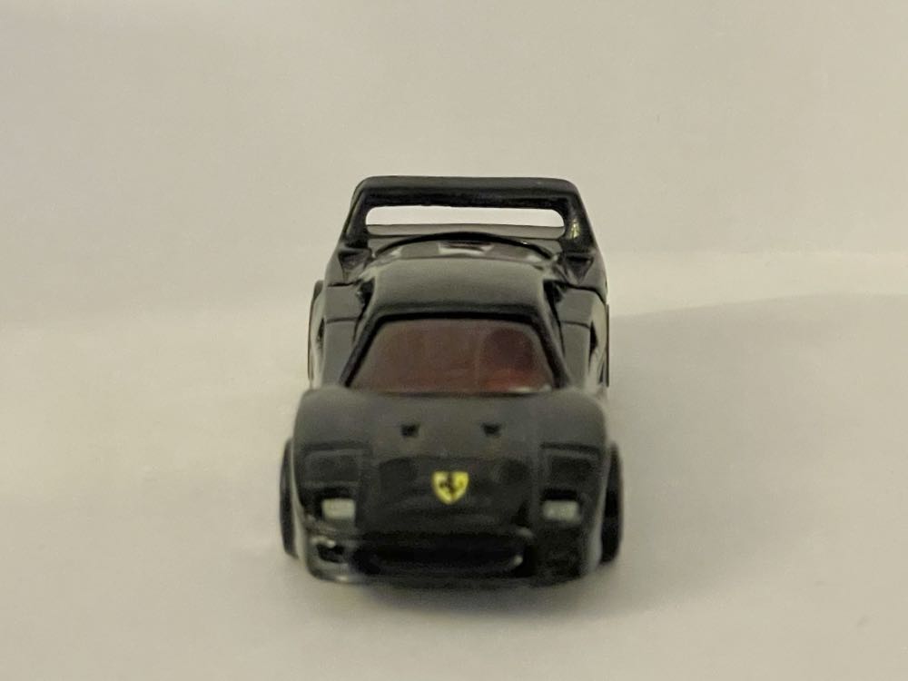 Ferrari F40 - Mainline toy car collectible - Main Image 4