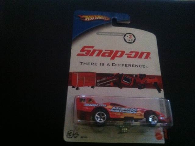 Cruz Pedregon Nitro Funny Car - Snap-On toy car collectible - Main Image 2