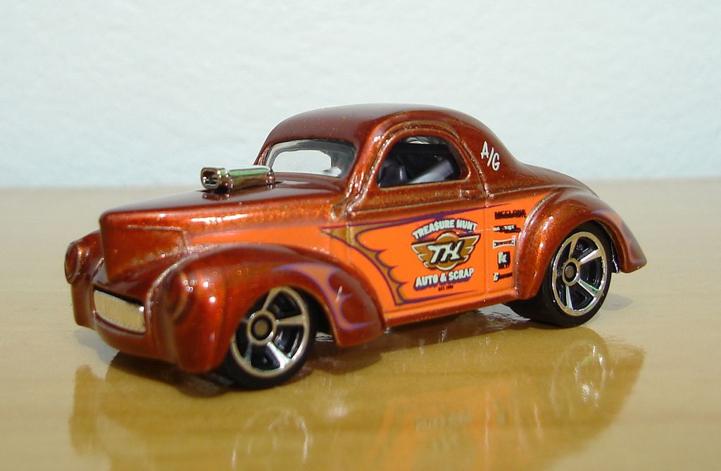Valued-’41 Willys - 2012 Treasure Hunt toy car collectible - Main Image 2