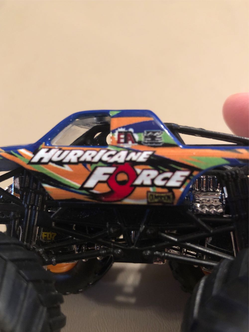 Hurricane Force - Monster Jam toy car collectible - Main Image 3