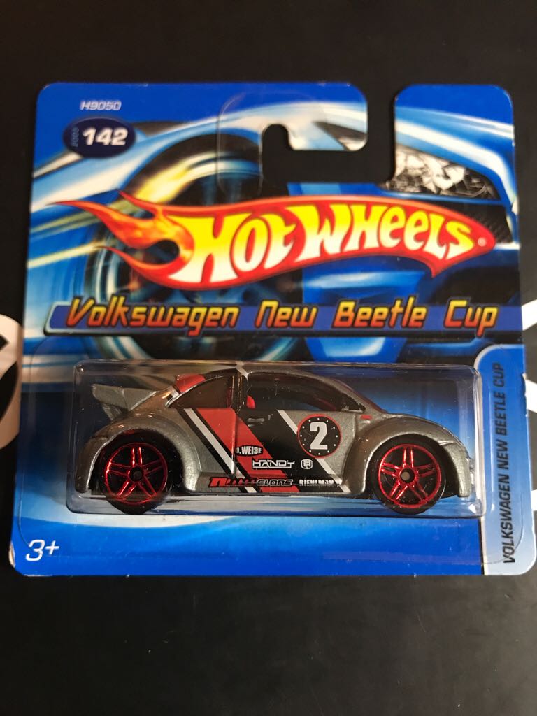 Volkswagen New Beetle Cup - Mainline toy car collectible - Main Image 1