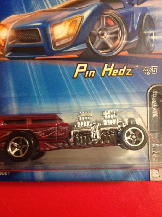 Way 2 Fast - 2005 Pin Hedz toy car collectible - Main Image 2