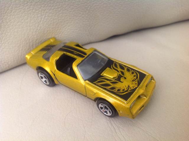 Pontiac Firebird  toy car collectible - Main Image 1