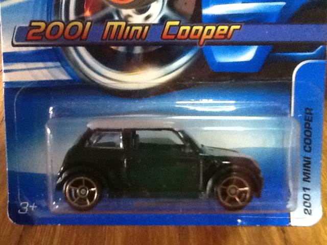 Mini Cooper - 2015 HW Off-Road - Road Rally toy car collectible - Main Image 2