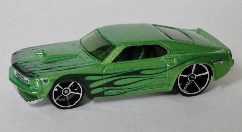 ‘69 Ford Mustang - 2010 - HW Treasure Hunt toy car collectible - Main Image 2