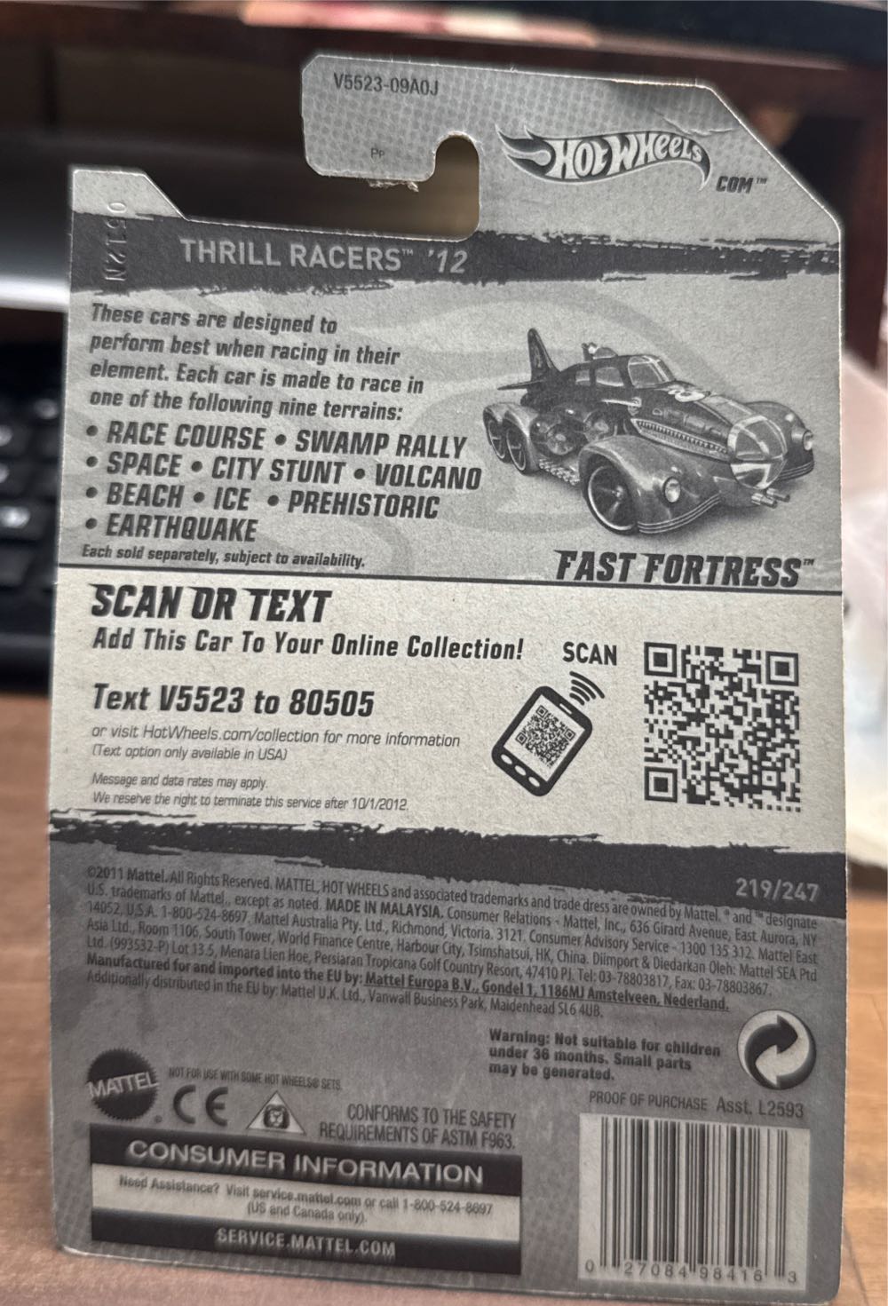 Fast Fortress - Thrill Racers - Prehistoric ’12 toy car collectible - Main Image 3