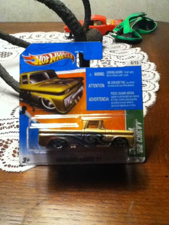 Custom 62 Chevy Treasure Hunt - Treasure Hunt toy car collectible - Main Image 2