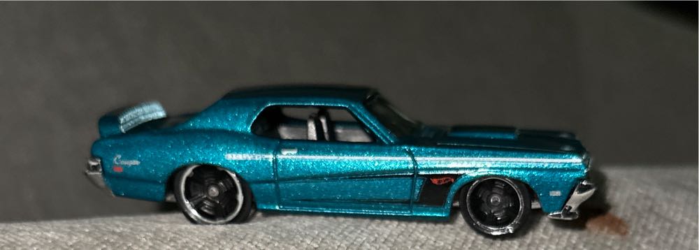 1969 Mercury Cougar Eliminator - Super Speeders toy car collectible - Main Image 2