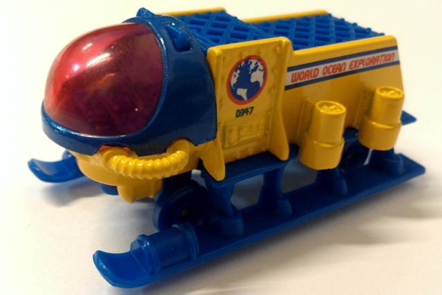 *’Submersible’, Yellow & Blue, ’World Ocean Exploration’ - Matchbox: Series 9 - Ocean toy car collectible - Main Image 2
