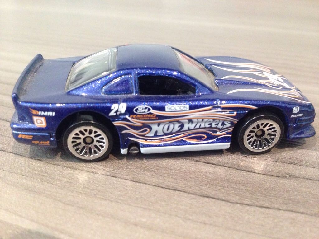 Mustang Cobra - Mustang Cobra toy car collectible - Main Image 2