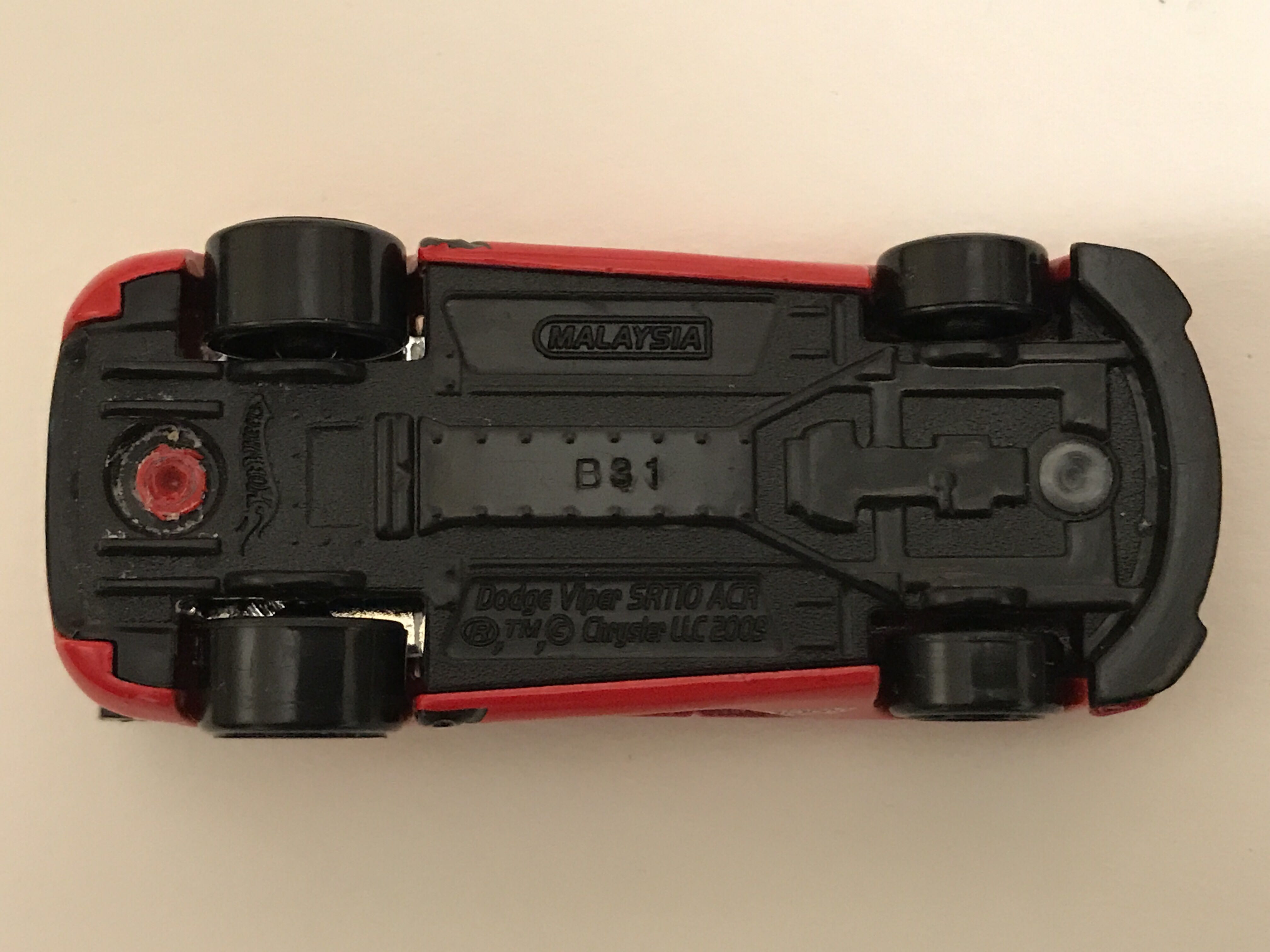 Dodge Viper SRT10 ACR (’08) - 2010 HW Premiere toy car collectible - Main Image 4