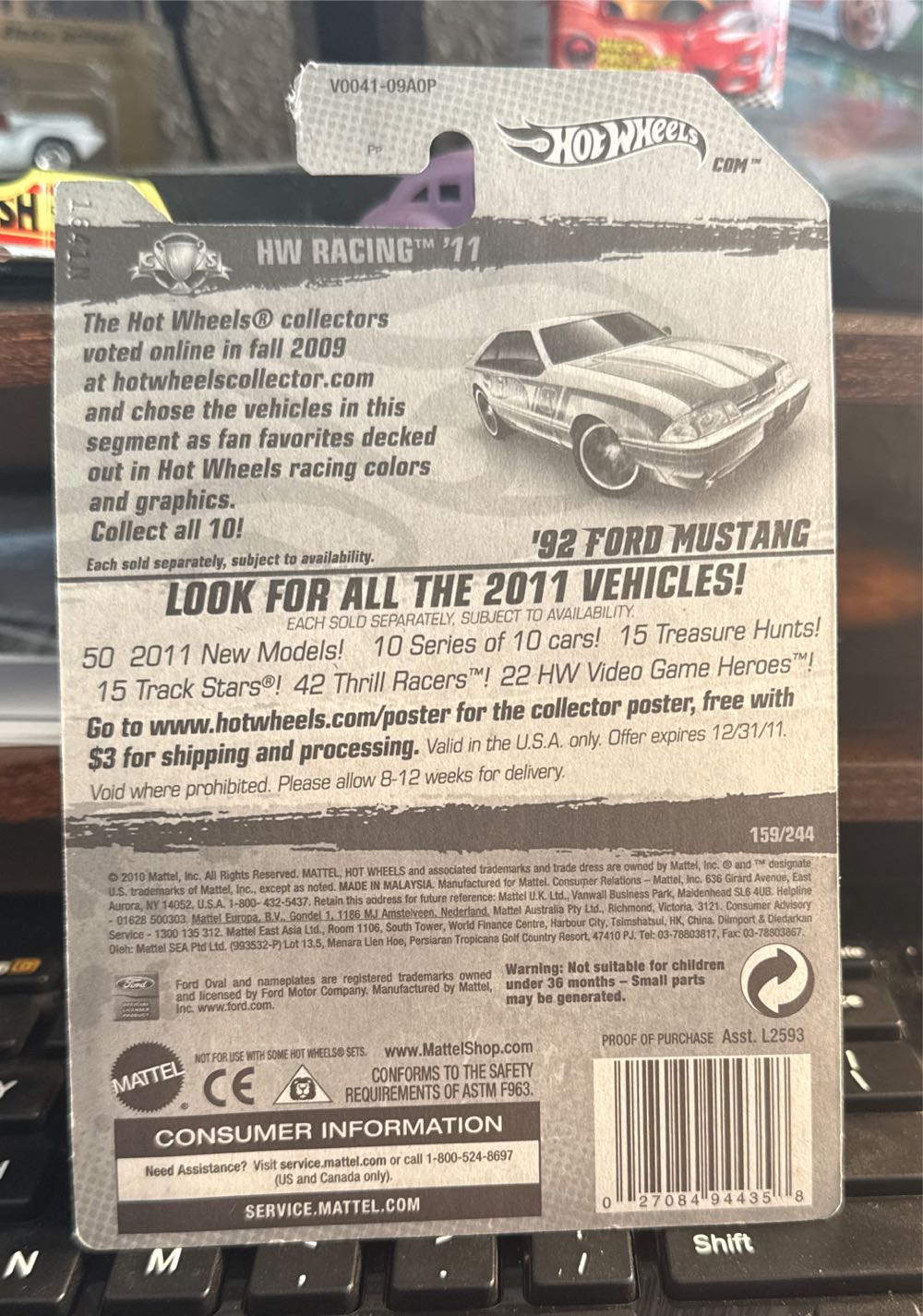 ’92 Ford Mustang - HW Racing ’11 toy car collectible - Main Image 2