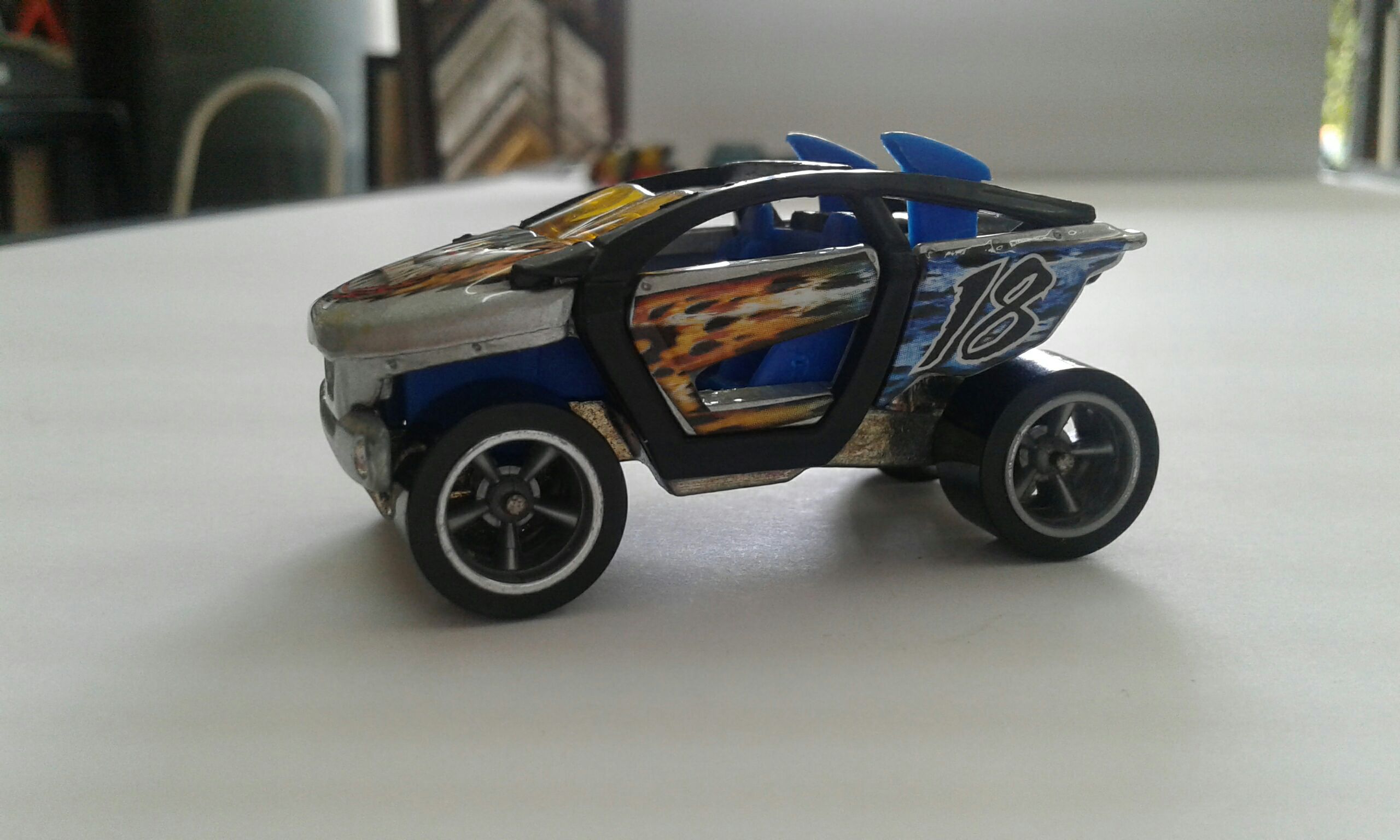 Moto-Crossed - 2001 - HW toy car collectible - Main Image 2