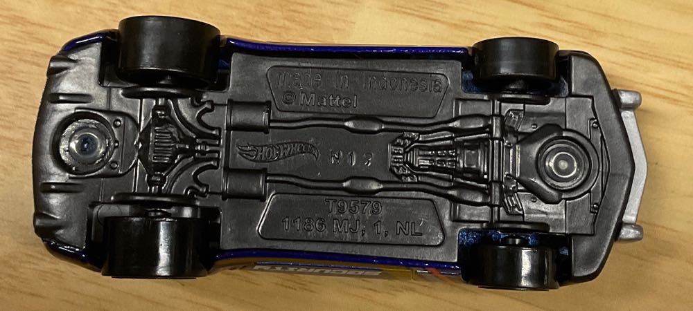 10 Camaro SS - Car Meet 5-Pack toy car collectible - Main Image 4