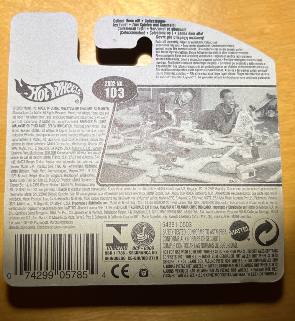 Red line - Torero - 2002 Metal Collection toy car collectible - Main Image 3