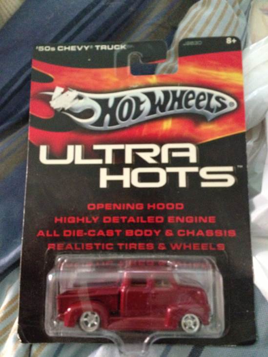 J2830-0910  toy car collectible - Main Image 1