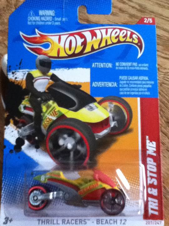 Tri & Stop Me - Thrill Racers - Beach 12 toy car collectible - Main Image 1