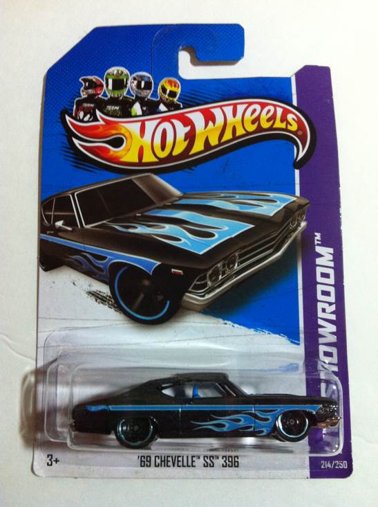 ’69 Chevelle SS 396 - HW Showroom - Heat Fleet ’13 toy car collectible - Main Image 1